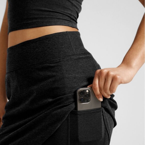 Beyond Yoga Spacedye Movement Skirt in Darkest Night - Picture 4 of 6